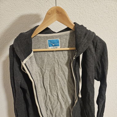 Kapuzenjacke grau