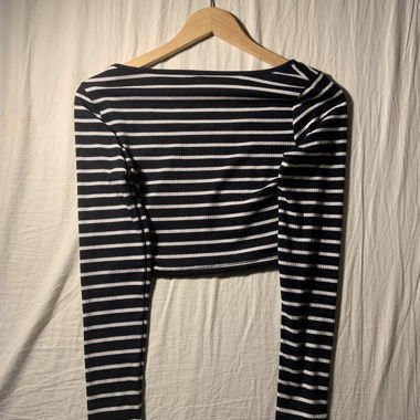 Rückenfreies langarm croptop