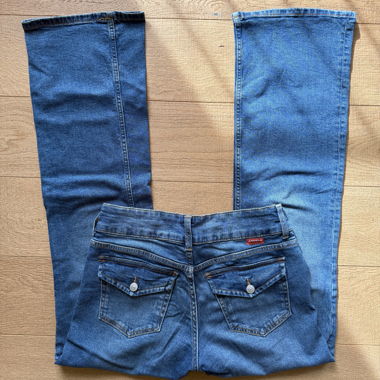 Low Waisted Flare Jeans