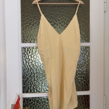 Gelbes Kurzkleid von H&M