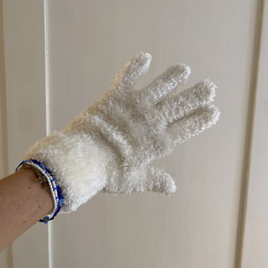 kuschelige, weisse Fingerhandschuhe