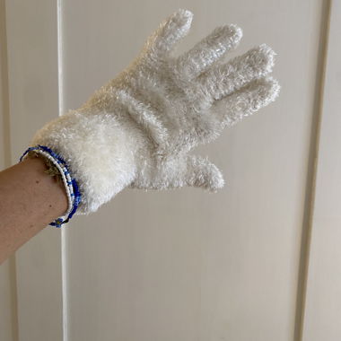kuschelige, weisse Fingerhandschuhe