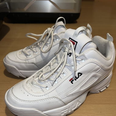 FILA BLANCHE
