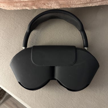 AirPods Pro Max