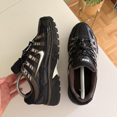 Baskets basses Nike P-6000