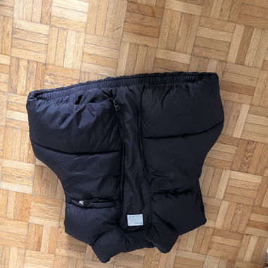 ärmellose Jacke