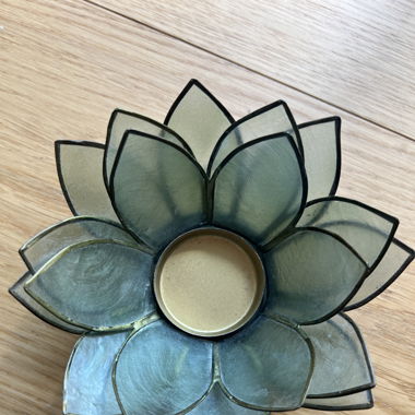 Lotus-Teelichthalter Grün 