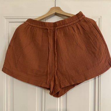 Short ample en coton gaufré
