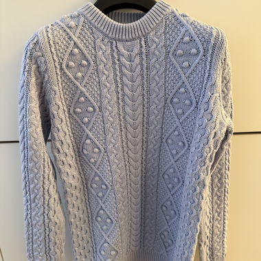 Pull en maille torsadée