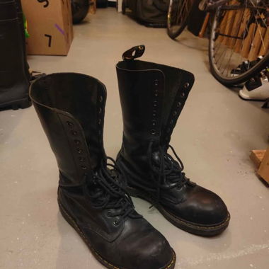 Dr Martens