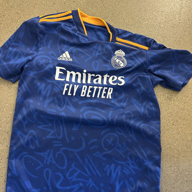 Real Madrid Jersey 21/22