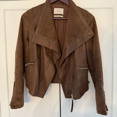Giacca marrone effetto scamosciato di Bershka