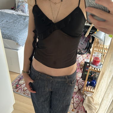 Schwarzes transparentes Rüschen-Camisole-Top