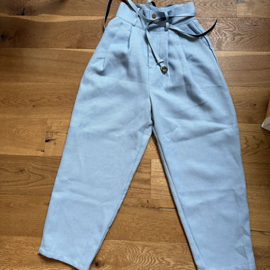 Hosen in hellblau