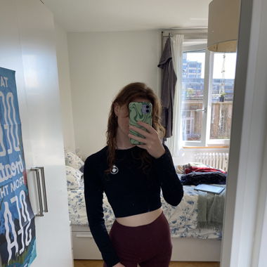 Cute longsleeve Gym Crop-Top