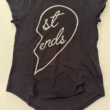 Schwarzes T-Shirt