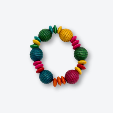 Modeschmuck-Armband mit großen Holzkugeln