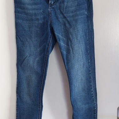 Skinny jeans