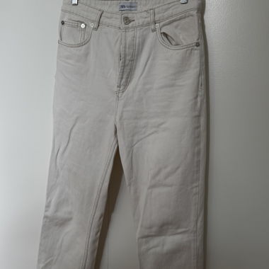 Zara Ecru-Jeans Grösse EUR 40