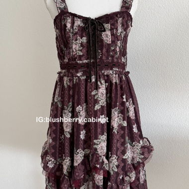 Axes Femme Chiffonkleid mit Blumen Grösse M
