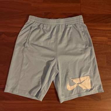 Short de sport Nike