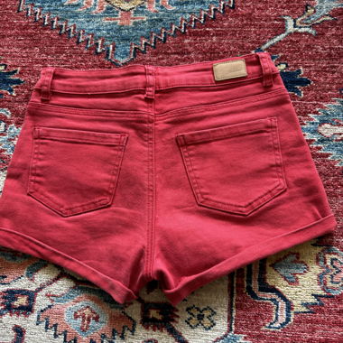 Red short shorts 