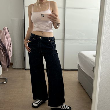 Dunkelblaue Jeans
