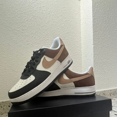 Nike Air Force „Mocha“