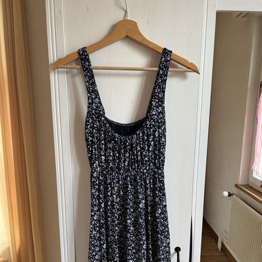 Blumiges Sommerkleid
