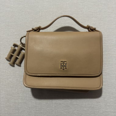 Tommy Hilfiger Beige Handbag