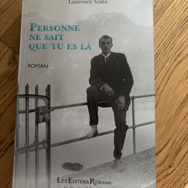 Romanzo Personne ne sait que tu es là