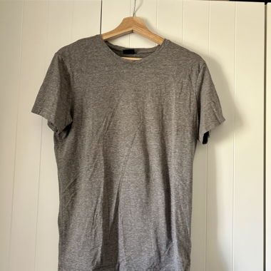 T-shirt gris H&M taille M