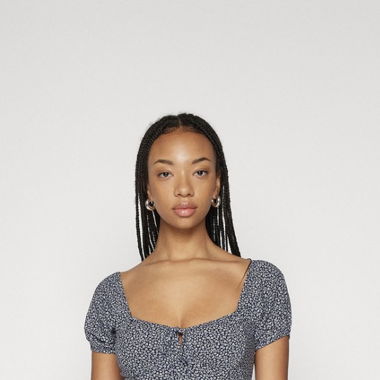 Langes Kleid