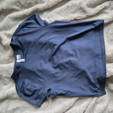T-shirt blu scuro
