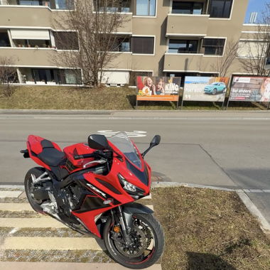 Honda CBR 650r 2023 9.500km 