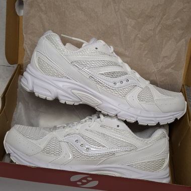 Saucony ride millenium white 