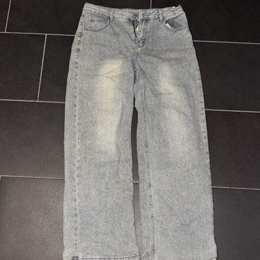 Graue/ Blaue Jeanshose