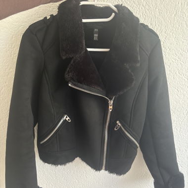 Schwarze Kunstfell Jacke