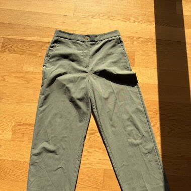 Pantaloni dritti sottili oliva