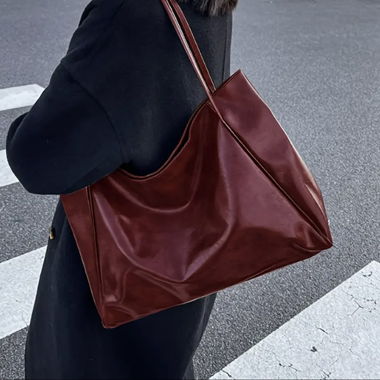 Rote Kunstleder Tasche