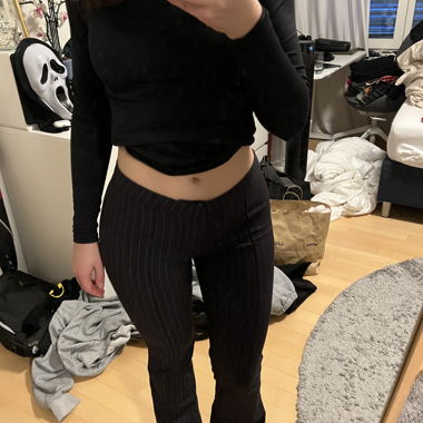 Pantaloni H&M
