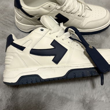 Off White Sneaker