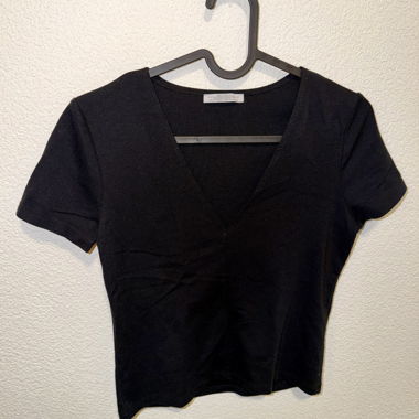 Black Zara V‑neck Top
