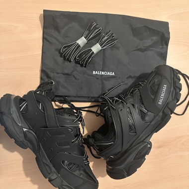 Balenciaga Track 42