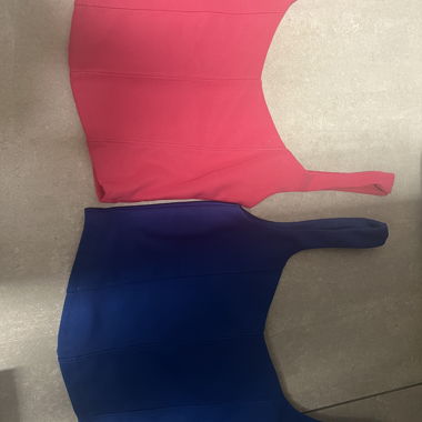 2x Top court Stradivarius