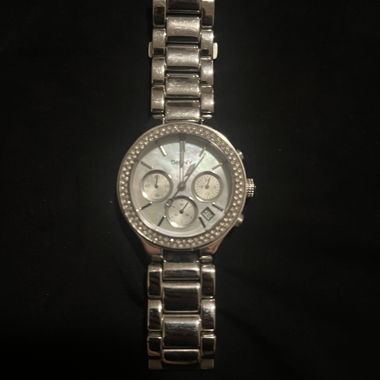 DKNY Damenuhr mit Strass
