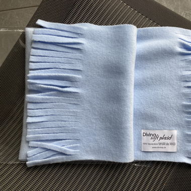 Schal in Babyblau