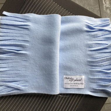 Schal in Babyblau