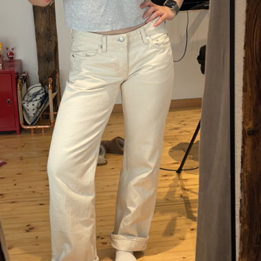 weekday arrow low straight jeans W27 L30