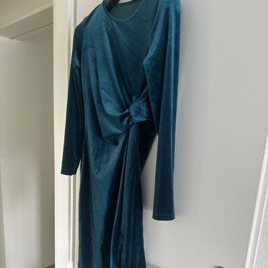 Neu kleid